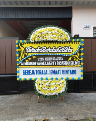 Papan Bunga Duka di Wuar Labobar